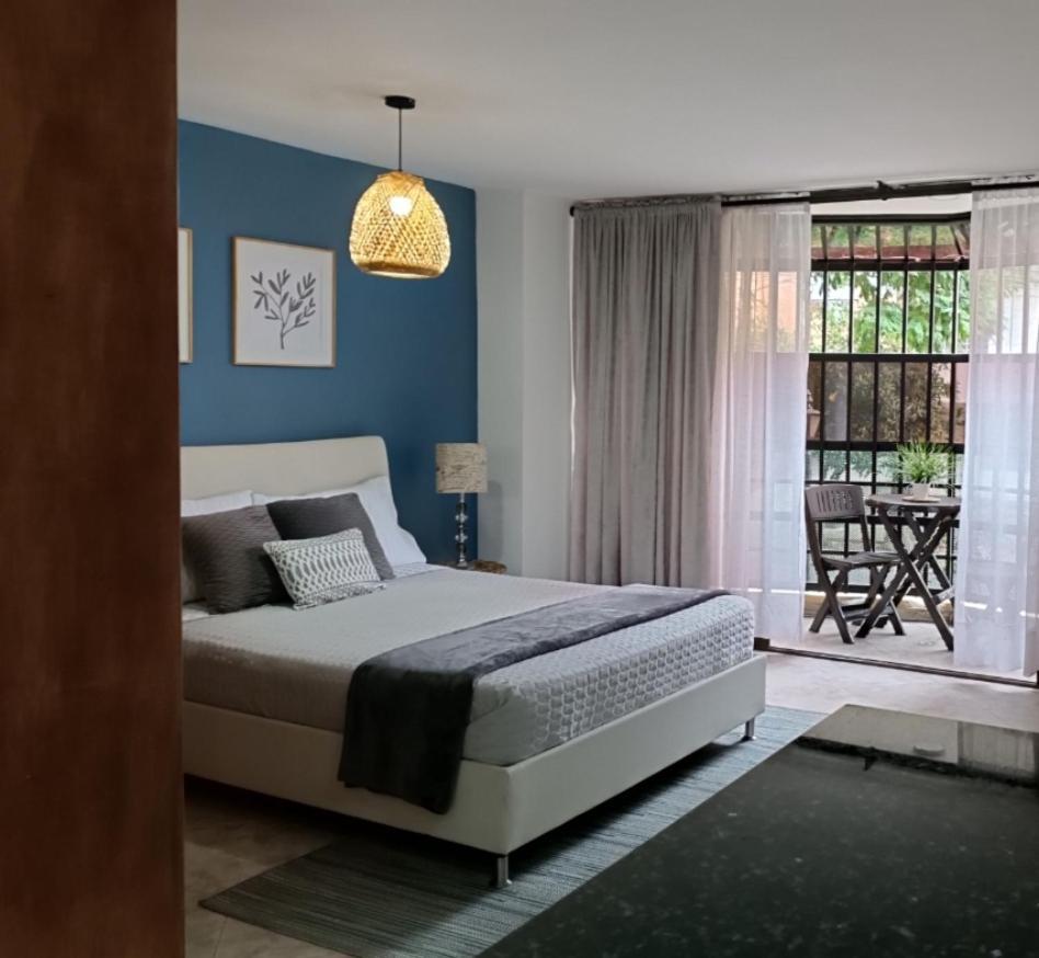 Acogedor Apartaestudio Ubicado En Laureles Apartment Меделин Екстериор снимка